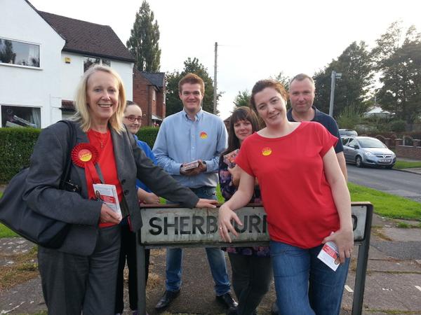 On the #labourdoorstep @LMcInnes_Labour #mcinnes2winit
