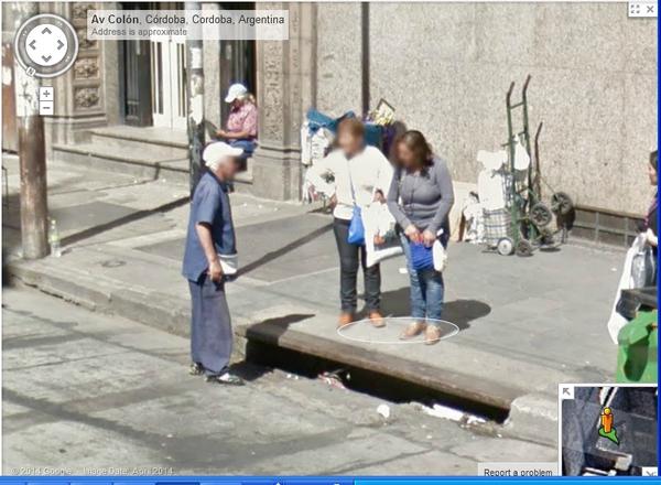 fcassia's tweet photo. "Quierequelepida un TAAASI?" http://t.co/gqdMVEsVdY #PersonajesDeLaDocta #Cordoba #porUnaMoneda #StreetViewARG http://t.co/FogU1octhF