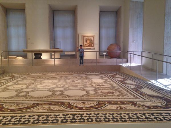 lamusadelarte's tweet image. Mucho se puede decir del nuevo @MANArqueologico ,pero destacaría lo didáctico y divertido  que s para niños #quechulo