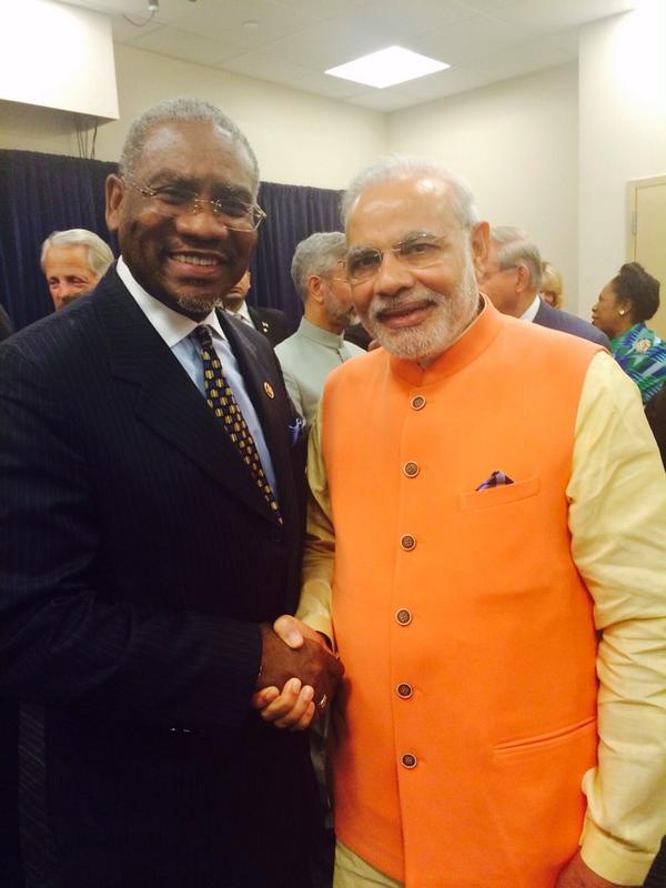 RepGregoryMeeks's tweet image. Pleasure meeting the PM of India, Narendra Modi #ModiInAmerica #ModiAtMadison with @RepSteveIsrael @RepMaloney