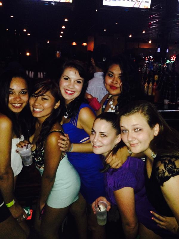 StillCheySan's tweet photo. Last night tho #girltime #everythangforeign #taskforce #ilovelilb #tybg @LILBTHEBASEDGOD @GirlTimeUSA http://t.co/TyMQ5ywF13