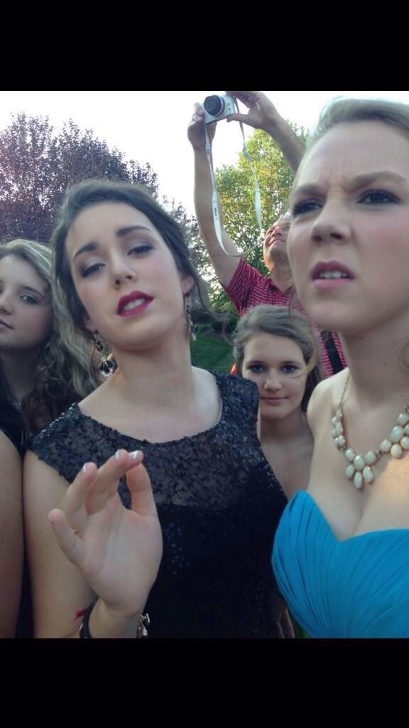 brooke_ww's tweet photo. caption this @Kara_Roos #somedad http://t.co/NtVnxrnTDW