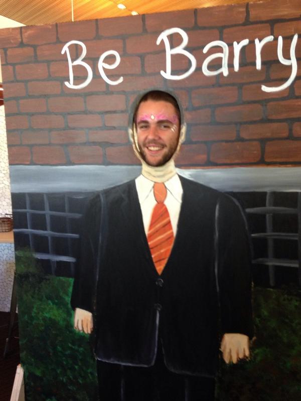 akgonzal327's tweet photo. So many people wanting to #bebarry #brunchwithbarry. http://t.co/QNP50Gm4cg