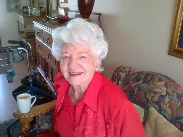 rina_justRINA's tweet photo. @carteblanchetv my mother was amazing! #2old2drive http://t.co/glV0LVSE8u