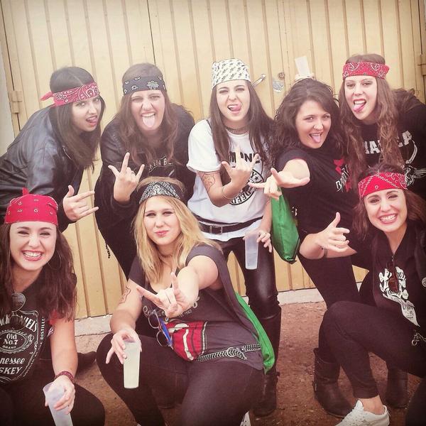 paulagrm's tweet photo. Viva el rock! ❤️ http://t.co/ugYKD2r50U