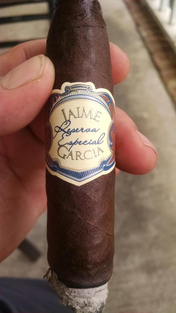 chefwesleyadams's tweet photo. #cigarsunday http://t.co/b0a5jyfFi1