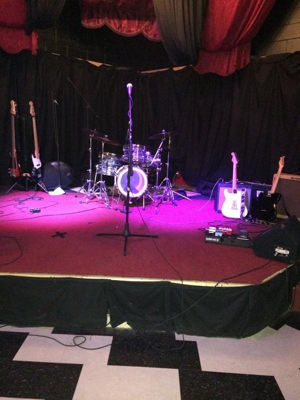 RRcloud10's tweet image. Put those fucking heels on and work it girl #matressparty #pocketfoursome