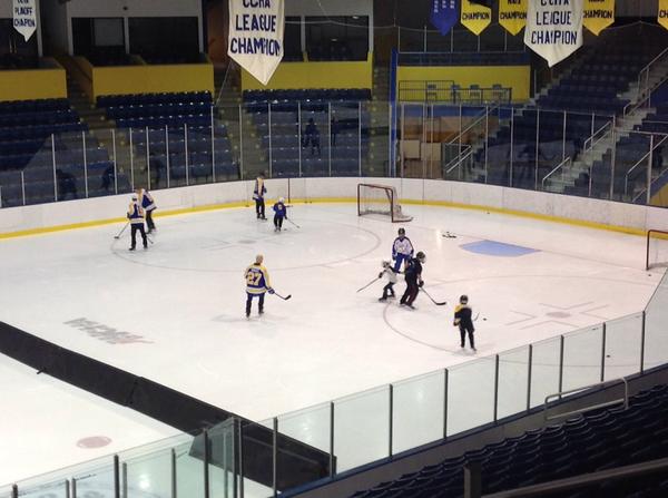 lakerhockey's tweet photo. It's #LakerLaunch time here at the Taffy! Come skate and join the activities! Scavenger hunt at 4:30pm! #LakerNation http://t.co/Yg1QAA0pdz