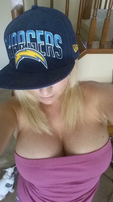 Touch down!!! @Chargers http://t.co/kc3ZRyo7d0<a class="tags" target="_blank" title="On Twitter" href="/?out=eyJ0eXAiOiJKV1QiLCJhbGciOiJIUzUxMiJ9.eyJpYXQiOjE3MjE4ODQyMjcsImlzcyI6InR3cG9ybnN0YXJzLmNvbSIsIm5iZiI6MTcyMTg4NDIyNywiZXhwIjoxNzUzNDIwMjI3LCJyZWRpcmVjdF91cmwiOiJodHRwczovL3R3aXR0ZXIuY29tL0NoYXJnZXJzIn0.Dby-HyduUF6LhtonfT4lgyudin9wTfMV3SnlVSXdrJ5QXANTMQRiEfii87N0QGuWTrB1fnVy_BCxuJAxcsZwEQ">@Chargers</a><a href="/tag/friskyfriday"class="tags"><span>#friskyfriday</span></a><a href="/tag/boobs"class="tags"><span>#boobs</span></a>