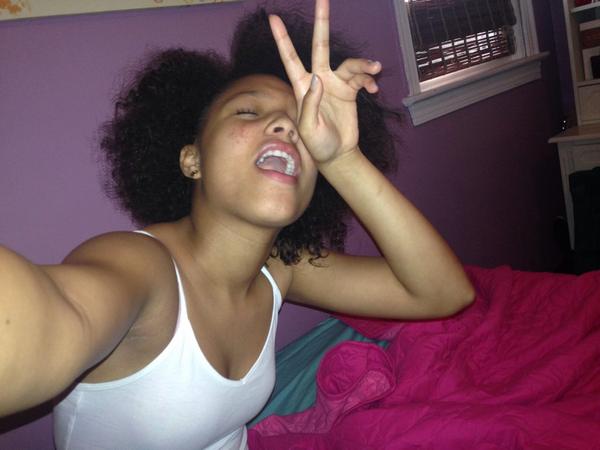 AinaeMusix's tweet photo. @princess_rxbin: #PrettyFaceChallange I nominate @dumbunicornxx @girlishgambino @SweetheartGia http://t.co/Ycfl01Urt6