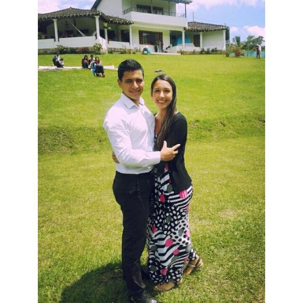 ZarethBlanco's tweet photo. Te amo mi vida! http://t.co/2iMJGCiZUy