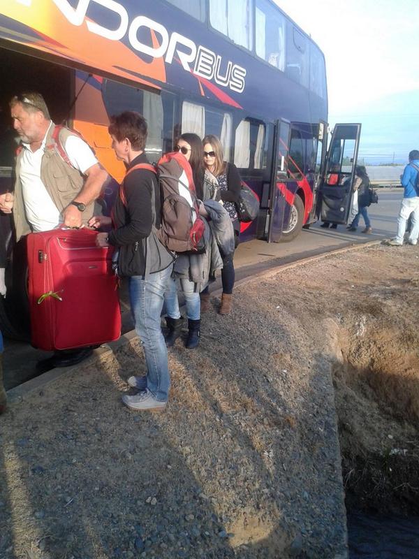 marceloca's tweet photo. @SERNAC hola ayuda botados en pelarco bus condor ni da solucion k asemos dos horas botados http://t.co/iUxQr9wffV