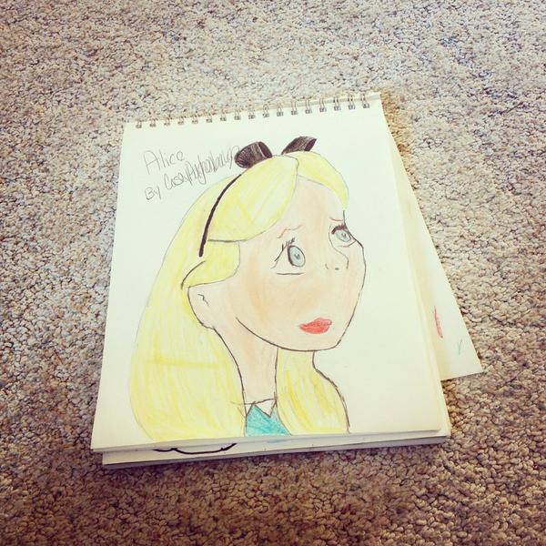 Casey_lynn000's tweet photo. I did a drawling #drawing 💋 http://t.co/cYVZDiVfMw