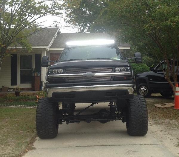 _LiftedTrucks_'s tweet image. #Chevy