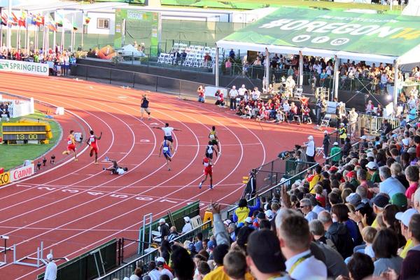 xisco_lopez's tweet photo. Llegando a meta en la final del Cto del mundo junior y World Junior Record de Wilhem Belocian #Oregon14 #Yoestuveahí http://t.co/lBgXcdyzFu