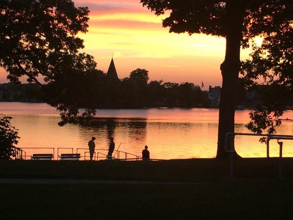 thelcmom's tweet photo. #fowlerlake @Oconomowoc_WI #beauty #parks http://t.co/NKJsciQVu6