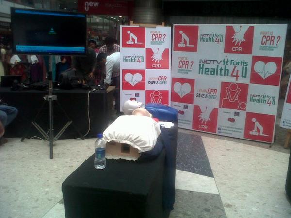 Health4UIndia's tweet image. #heath4u reaches Banglore
#CPRtraining #learntosavelives

LEARN CPR. SAVE LIVES