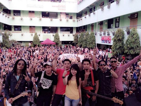 sunsetcipinang's tweet photo. @smkn42jkt http://t.co/7mdIkh0i8n