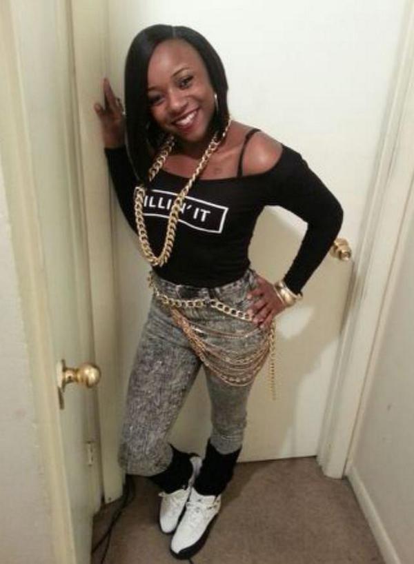 __LilBITCH's tweet image. “@Who_CaresCarter: Ladies quote this with a selfie of you wearing lipstick 💄” Selfie... full body shot #wateva lol