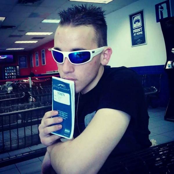 Samhigh172's tweet image. 