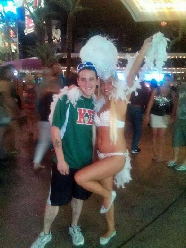 Samhigh172's tweet image. 