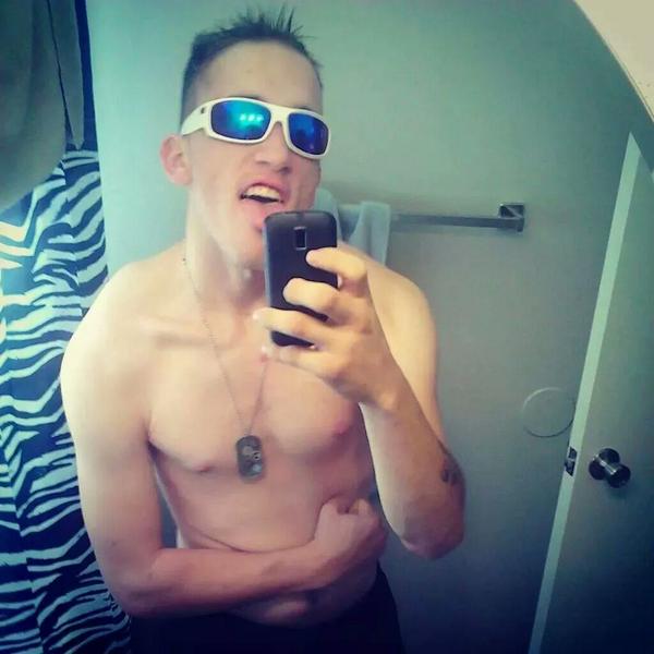 Samhigh172's tweet image. 