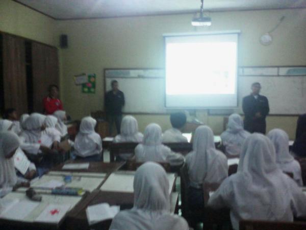 Bagian lain dri sepenggal episode baru <a href="/DukesSmanli/">PMR - Dukes SMAN 5</a> #pdwb10 #pdwb11 terima kasih <a href="/antonmozza/">Anton Mozza</a>