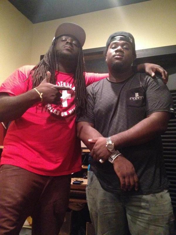 smokegraydee's tweet photo. Me and my thug djrell.....#wrkin http://t.co/9FnToLn4LZ