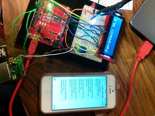 mMonseHernandez's tweet photo. Great experience @SiliconChefHack w @LettySLeon& @maria_g_rivera!#continuousThermometer #SMSAlerts #csitin3 #Arduino http://t.co/dpHua5BENb