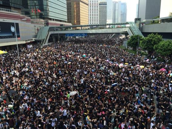 2014 Hong Kong protests - Page 2 ByryprjCAAAg_vU