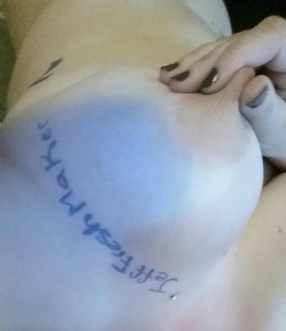 @Dirtymaker http://t.co/4gNxi4je9L<a class="tags" href="/tag/dirtymaker">@dirtymaker</a><a href="/tag/camgirltweet"class="tags"><span>#camgirltweet</span></a>