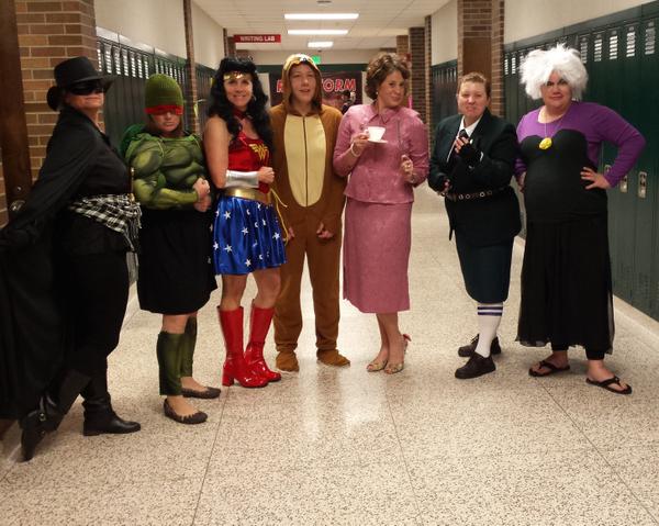 BerriesAlumni's tweet photo. The G-1 wing is ready for the week. Is that Dolores Umbridge??? #Mugglesbeware #offtoAzkabanDolores http://t.co/yxGVygGngo