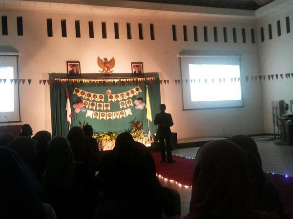 DiesKMSEP's tweet photo. Finalis pertama dari sosek mencari bakat, purwadianto (2011) http://t.co/E97Ku07ZkS