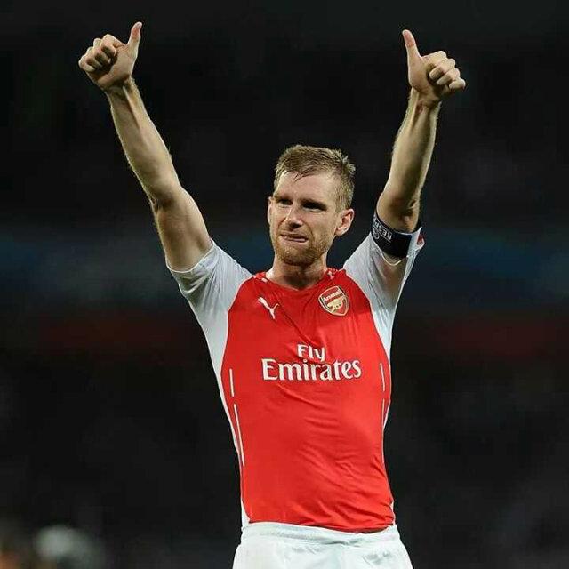 Happy Birthday Per Mertesacker! 