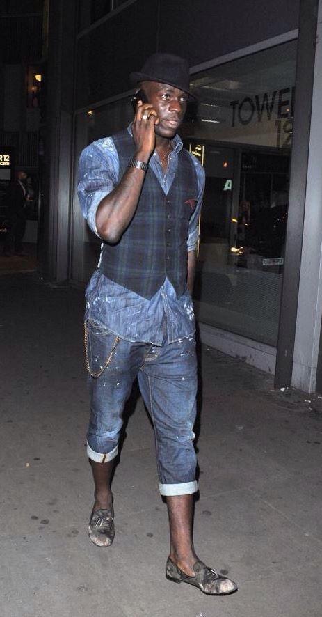 Cooke_MJ's tweet photo. #LifeGoals #SwaggerOnPoint http://t.co/i8fGKQOogs