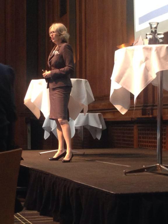 mandagmorgen's tweet photo. 'Healthcare with the patients, not for the patients' @Leslee_KGH on #cocreatinghealth #patientenicentrum @JReiermann http://t.co/5vlaNulyKE