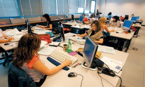 exitpollsgr's tweet image. Δεν αφήνουν τίποτα όρθιο,κόβουν συντάξεις και καταργούν ΕΚΑΣ και πρόωρες συνταξιοδοτήσεις
exitpolls.gr/index.php/eidi…