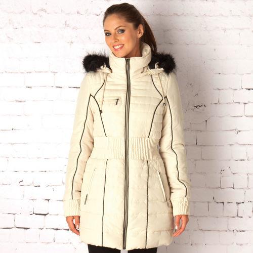 Minx's tweet photo. Keep warm this Winter with a Vero Moda Joella Jacket at @getthelabel for half price £29.99 http://t.co/zVGpvqv1dN http://t.co/KaXnKcwOX3