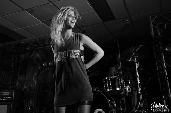 sammyroenfeldt's tweet photo. .@Teganrogers of @ATLANTISAWAITS | Anu Bar - Canberra, Australia 2014. #YesICanBerra http://t.co/hw3oJCLC3A