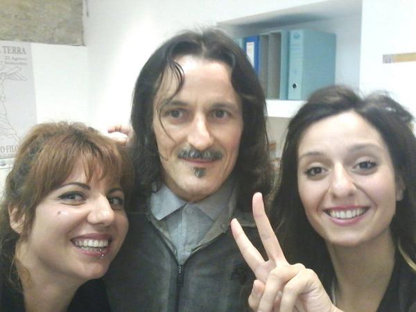 FCarifac's tweet photo. Le special star non si fermano solo alla Pinacoteca, Hernandez De Barcelona passa all'InfoPoint, dalle nostre hostess http://t.co/ZDCgauFhns