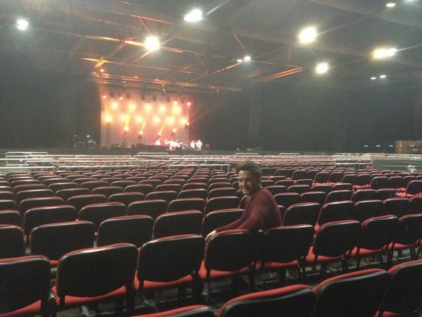ShaneFilan's tweet photo. Checking out the view for you guys tonight. Hong Kong lets do this!!! #YouAndMeAsiaTour http://t.co/Z21QC4fW6s