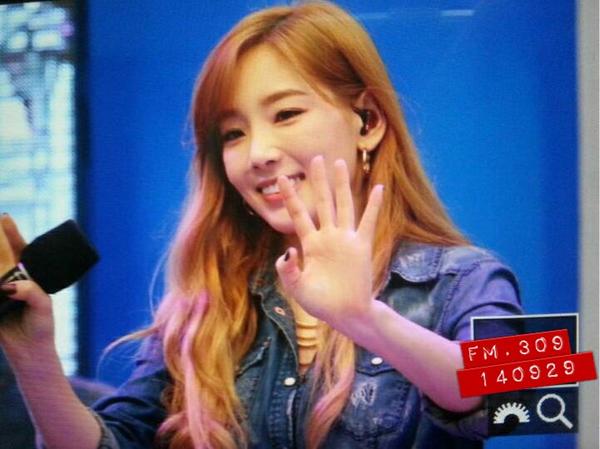 [PIC][29-09-2014]TaeTiSeo biểu diễn tại "Cultwo Show Incheon Asian Games" vào chiều nay BysMEPGCcAAxN17