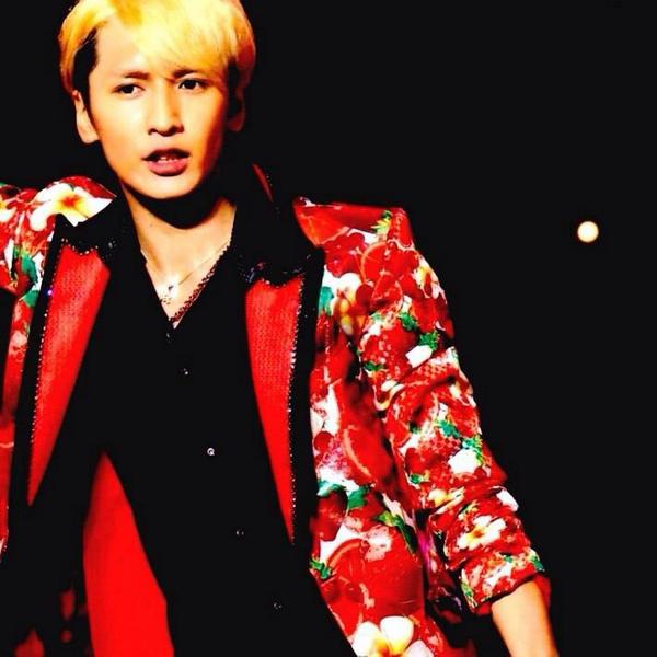 小瀧みぃな Pa Twitter 藤井流星アンケート 流星の髪型どっちが好き 金髪派rt 茶髪派ふぁぼ Rtくれたジャス民で気になった方フォローする Http T Co Njufbi1egr