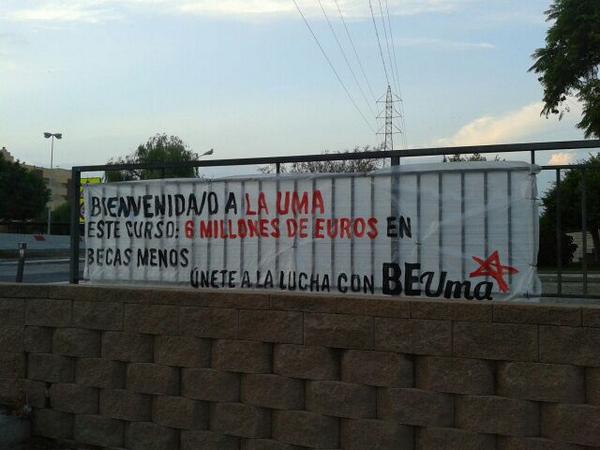 FdE_Malaga's tweet photo. Pancartas para comenzar el curso luchando: ¡únete a la lucha! http://t.co/lyxgWEw9xO