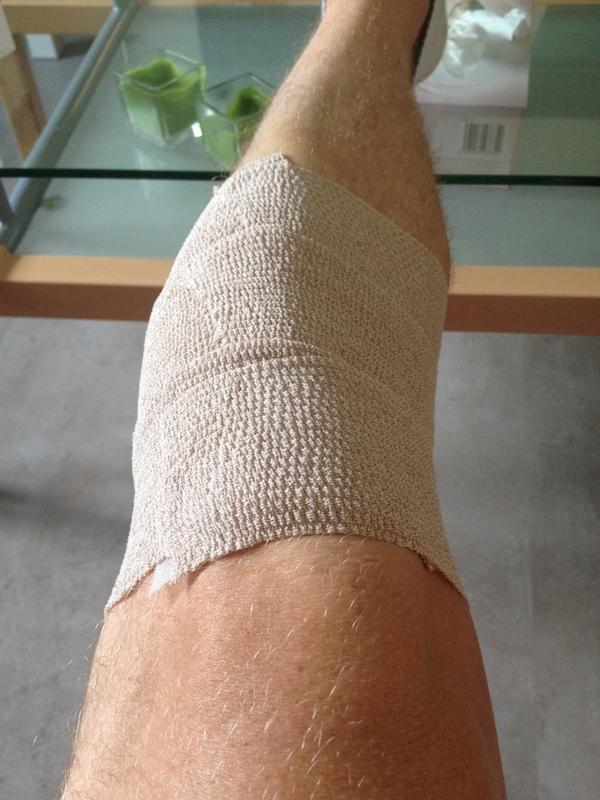 BenLebarbier's tweet photo. Jambe en feu, étape 2 .... 🔥😤⚽️#FloraFC http://t.co/mWSlBsn2EY