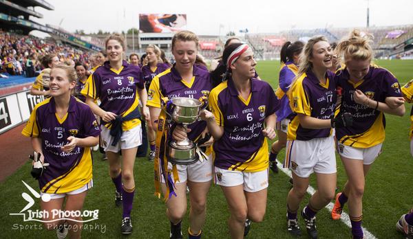 WexLadiesFoot's tweet photo. @OfficialWexGAA @LadiesFootball @SouthEastRadio http://t.co/8zQLPW1aXo
