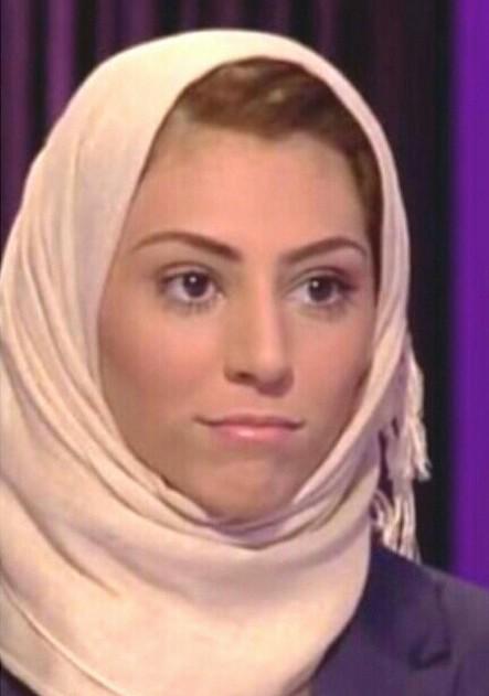 First1Saudi's tweet photo. ندى الناجي ، لم تتجاوز ال ٢٥ عاماً ، طبيبة #سعودية من #القطيف تعالج فقراء بنجلاديش تطوُّعاً.  

تستحق التكريم 👏👏💚💚 http://t.co/UP9iUm6OS5