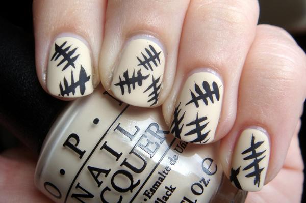 #31DC2014 Day 29 - Inspired by the supernatural #DoctorWho #nailart #notd colorfulcupcakecat.blogspot.com/2014/09/31dc20…