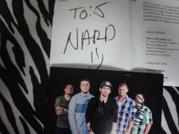 gwebber75's tweet photo. 💋Absolute highlight of my day&awesome @BMS_Nard autograph for my son thx @LastNameAllgood @BMS_Billy #ACCC2014 #BMS http://t.co/67mUwjAq5L