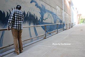 VentureBranding's tweet photo. Artists paint giant wall in @yonkers @ShopRidgeHill  @kickstarter @ksr_staff  Support video: https://t.co/xlqNR4VC1T http://t.co/XBjbrPufqn